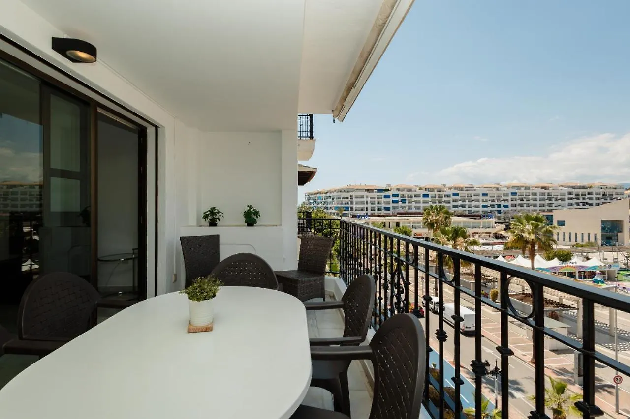 Vacation Apartment With Private Parking In Puerto Banus Marbella